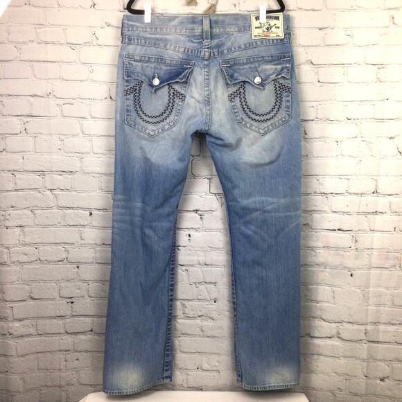 True Religion Men's Flap Pocket Light Wash Straight Leg Blue Jeans Size 38 - Picture 5 of 12
